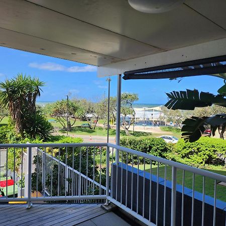 Capeview Apartments - Right On Kings Beach Caloundra Dış mekan fotoğraf