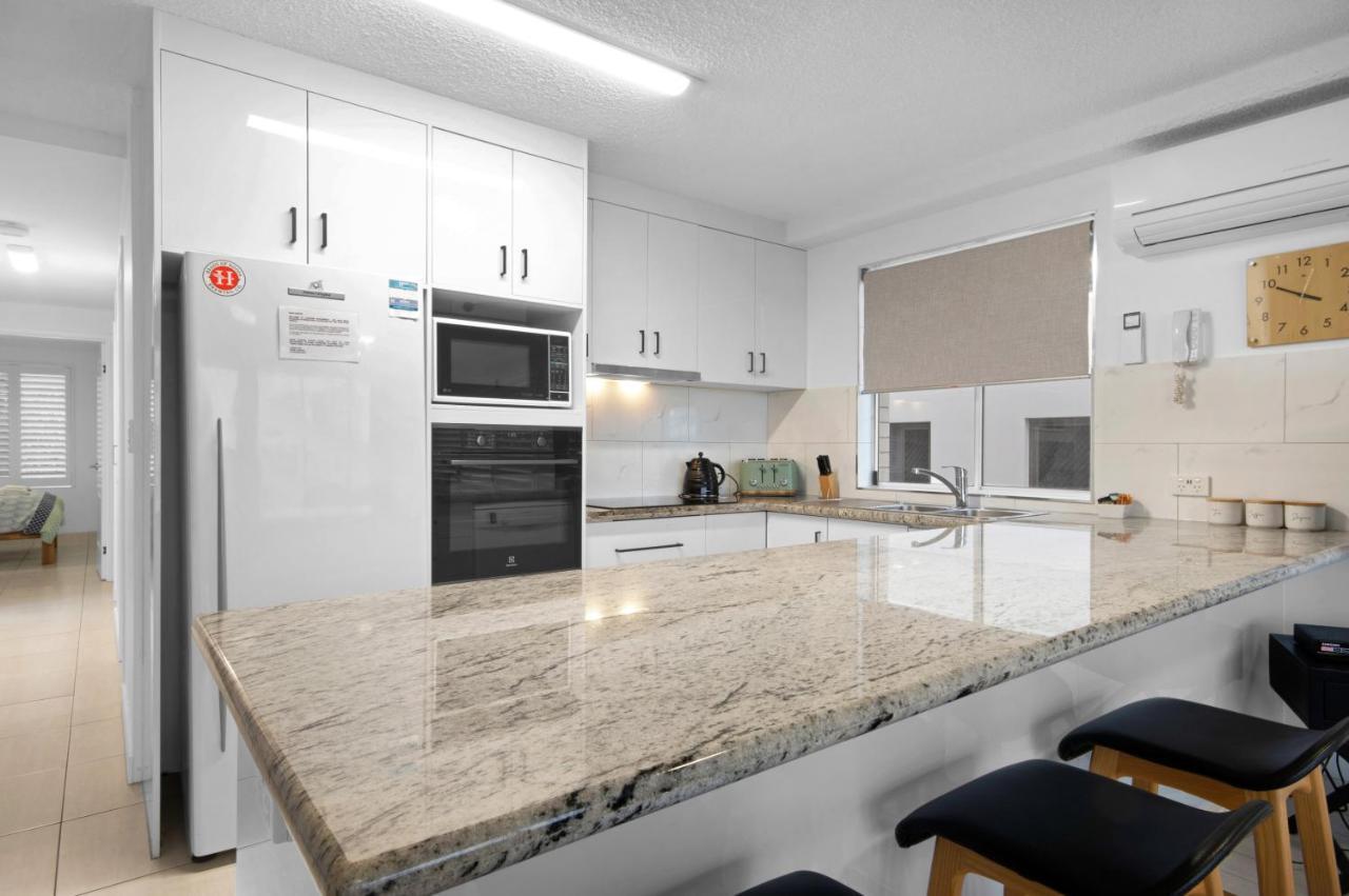Capeview Apartments - Right On Kings Beach Caloundra Dış mekan fotoğraf