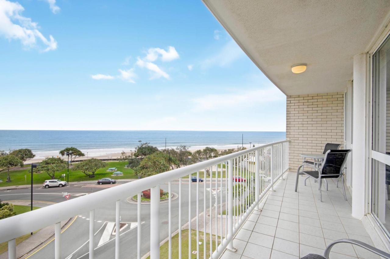 Capeview Apartments - Right On Kings Beach Caloundra Dış mekan fotoğraf