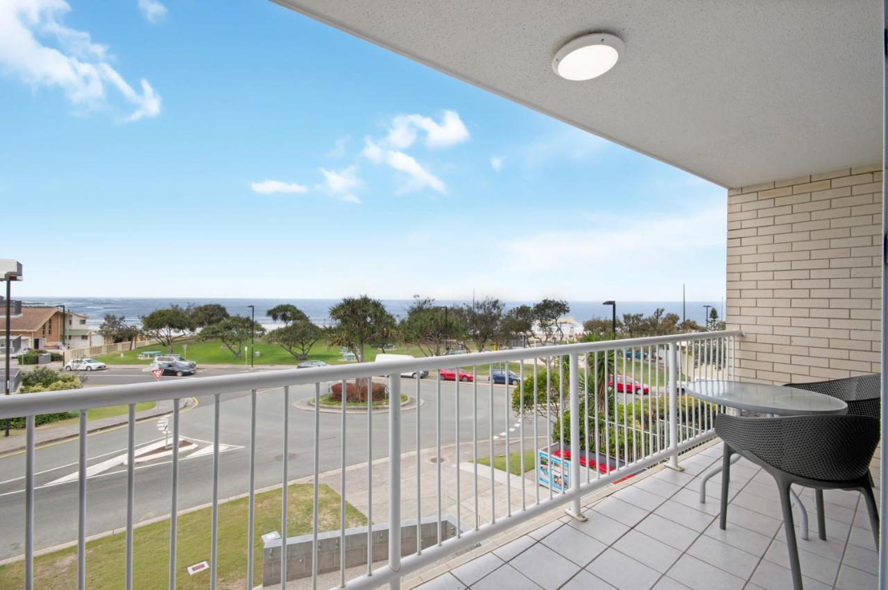 Capeview Apartments - Right On Kings Beach Caloundra Dış mekan fotoğraf