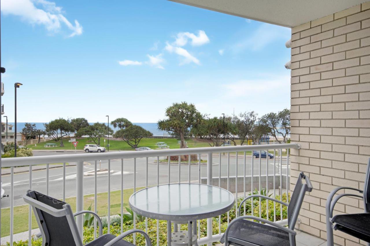 Capeview Apartments - Right On Kings Beach Caloundra Dış mekan fotoğraf
