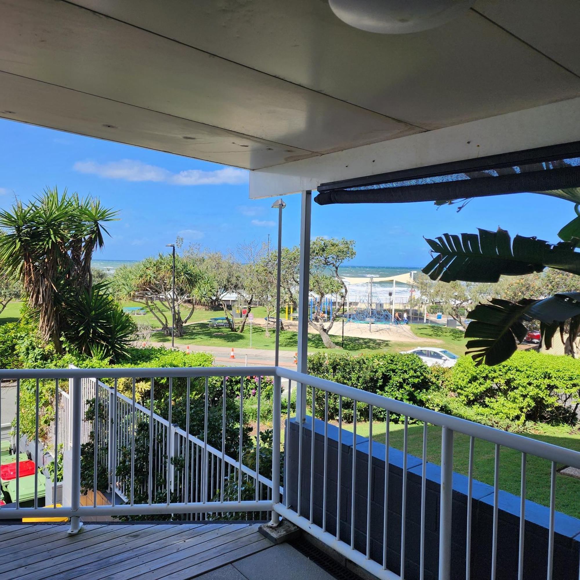 Capeview Apartments - Right On Kings Beach Caloundra Dış mekan fotoğraf