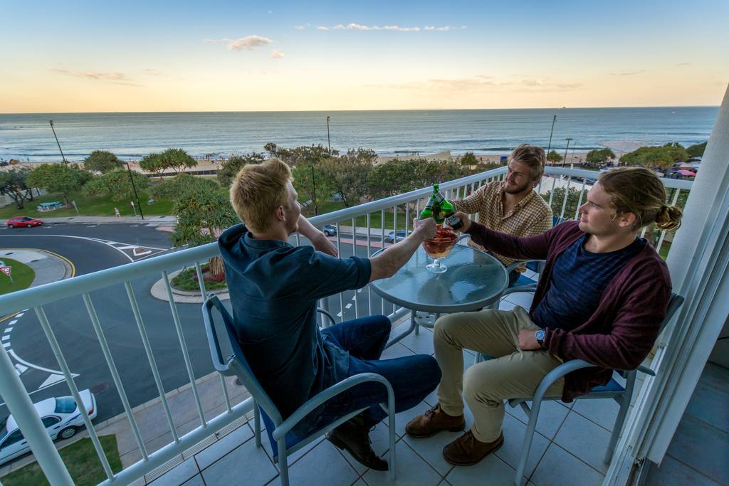 Capeview Apartments - Right On Kings Beach Caloundra Dış mekan fotoğraf